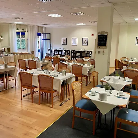 Ambassador 3* Grasbrunn