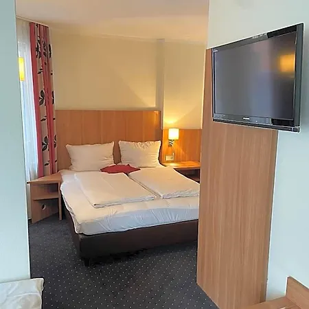 Ambassador Hotel Grasbrunn